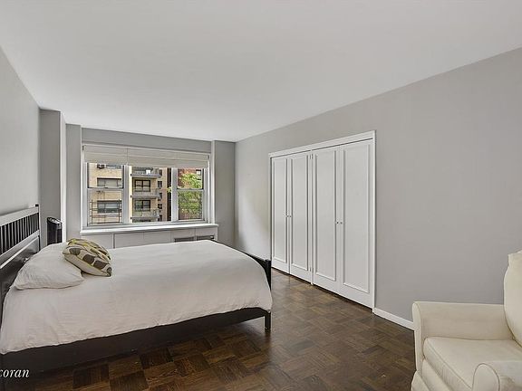4th image of 440 E 79th St APT 6D