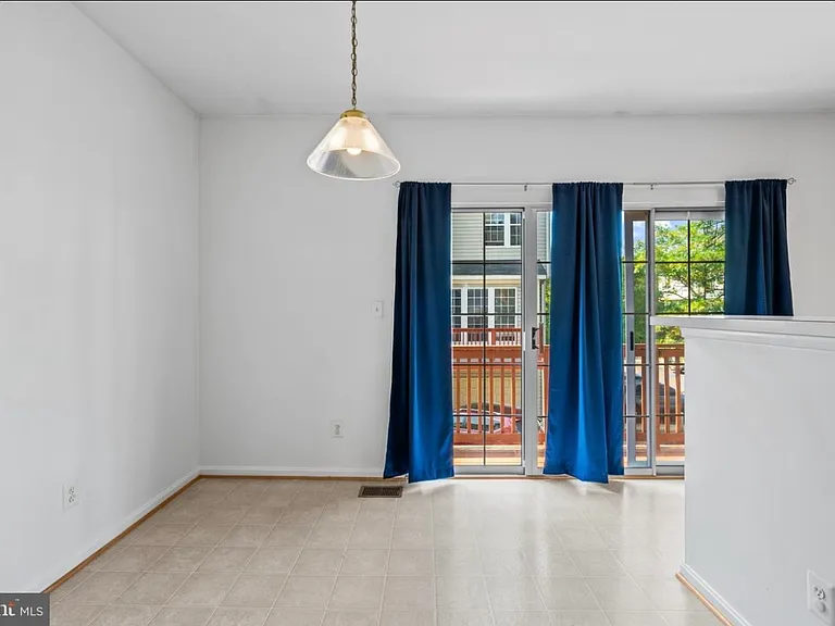 3508 Clay Creek Ct — Photo 11