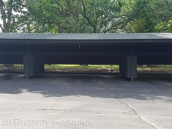 3rd image of 36072 Ann Arbor Trl #409