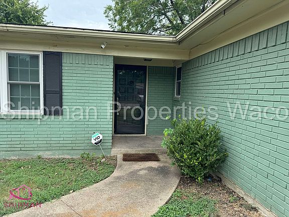 3rd image of 117 E Dawn Dr
