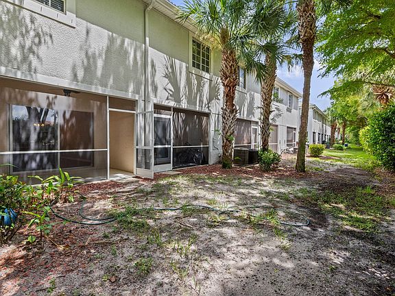 3rd image of 8259 Pacific Beach Dr