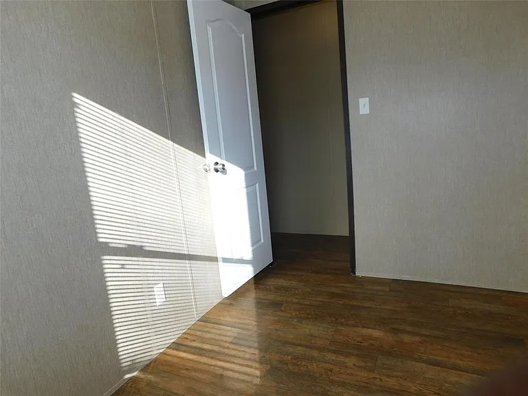 112 China Garden Ln — Photo 23
