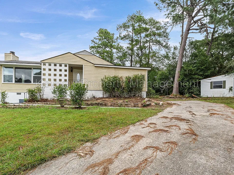 2856 Thomas Ln