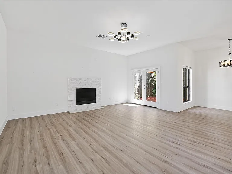 1535 Potomac Dr #A — Photo 11