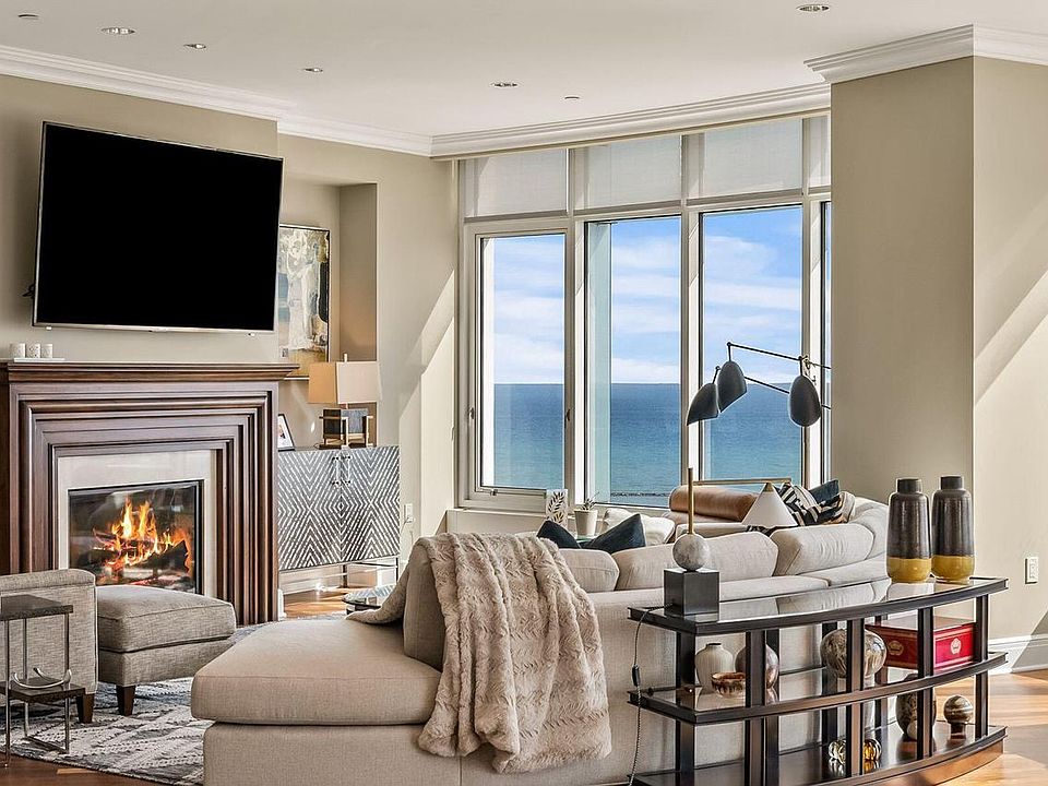 1st image of 825 North Prospect AVENUE #2502