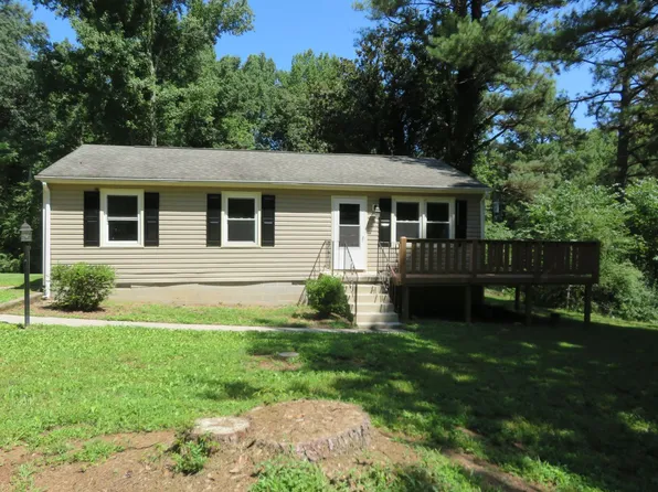 10604 Cutbank Church Rd, Mc Kenney, VA 23872