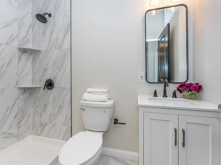 253 Hancock Ave #2 — Photo 41