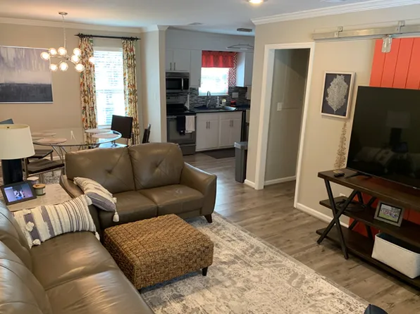2209 Montreat Cir APT D, Vestavia Hills, AL 35216