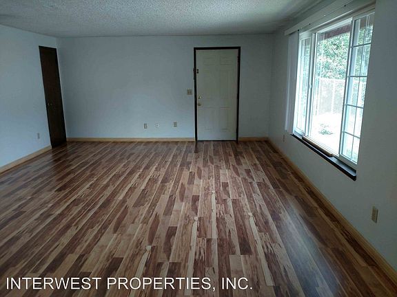 2nd image of 3512 E 17th St