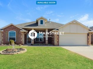 2400 Turtlewood River Rd, Midwest City, OK 73130
