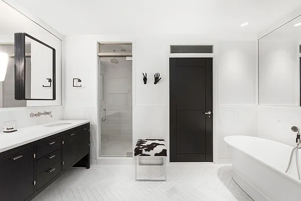 Sold by Douglas Elliman | media 16