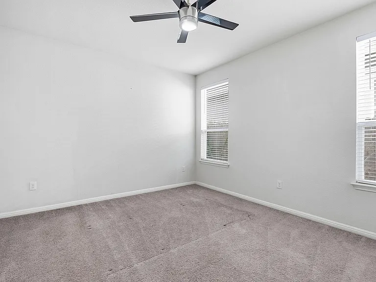 10221 Forest Grove Dr — Photo 17