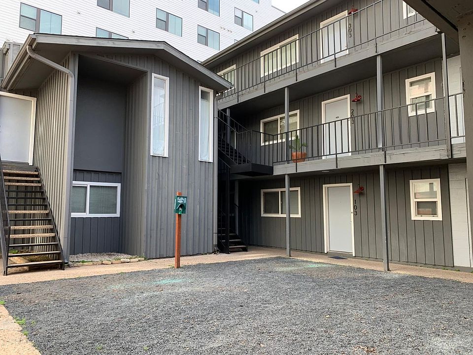 1st image of 1008 W 25th 1/2 St APT 302