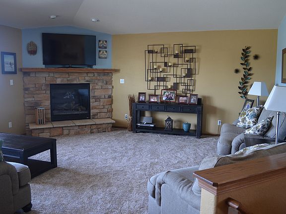 4th image of 1374 E Wild Ginger Way