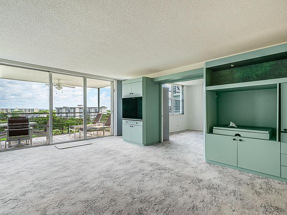 4th image of 4015 W Palm Aire Drive #907