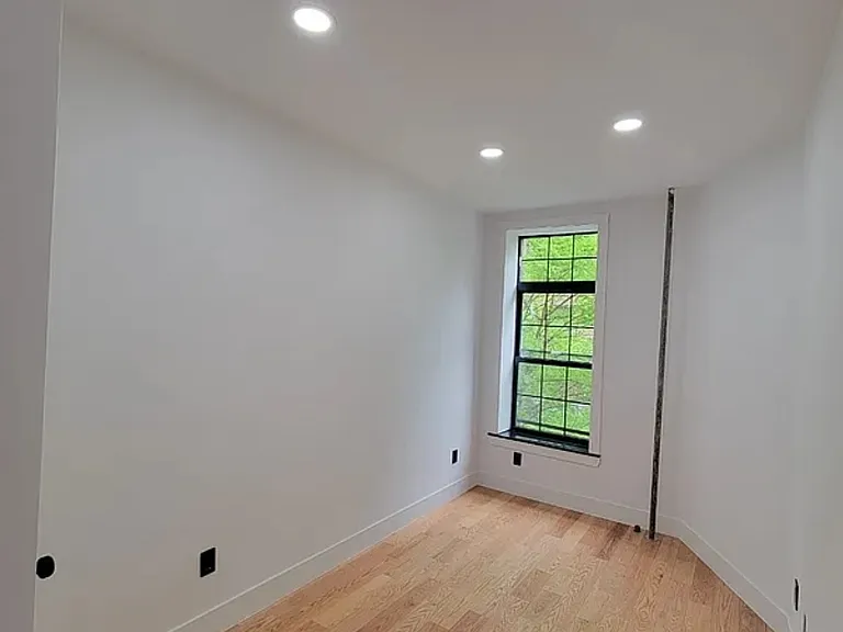 406 E 120th St #3 — Photo 20