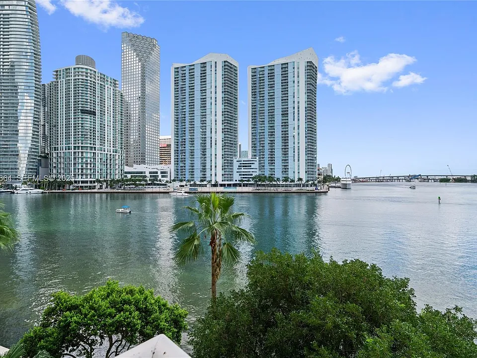 888 Brickell Key Dr #L10