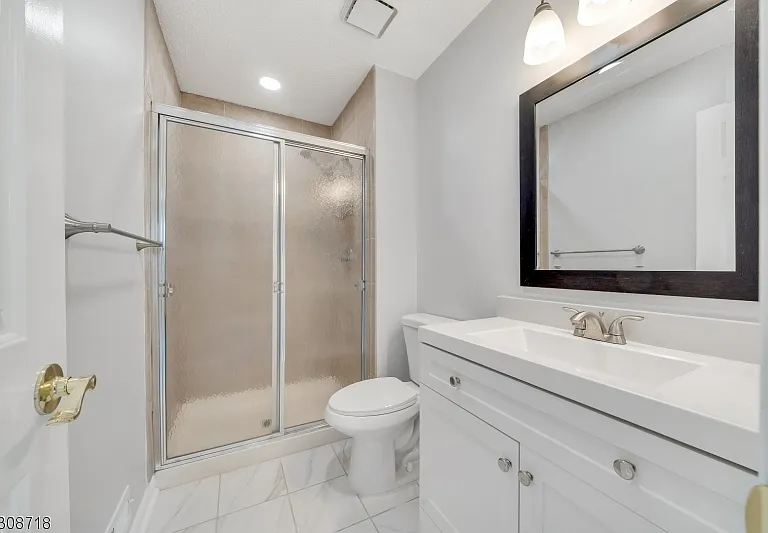 7 Kirby Ln — Photo 17
