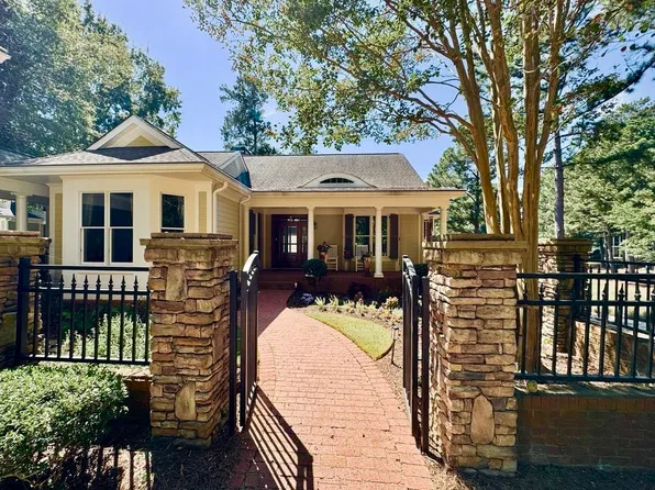 1011 Olde Chapel Ln, Greensboro, GA 30642