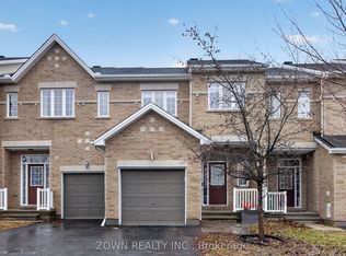 356 Kingbrook Dr, Ottawa, ON K2M0G2