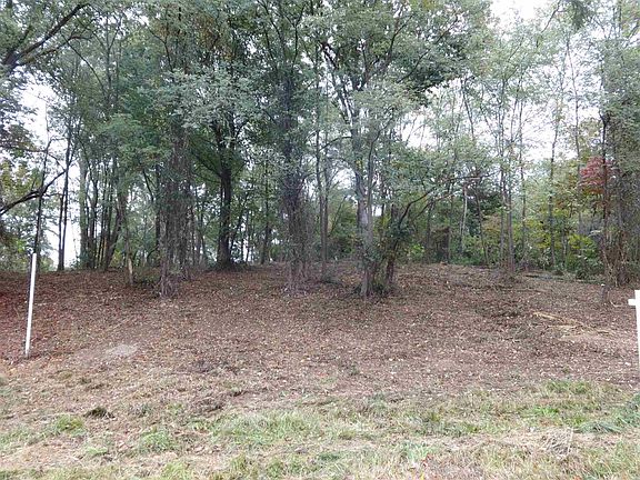5th image of 6130 Pembrooke Dr