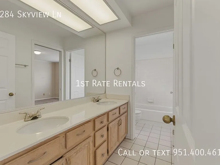 3284 Skyview Ln — Photo 12