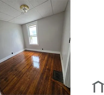 5 Bloomfield St — Photo 3