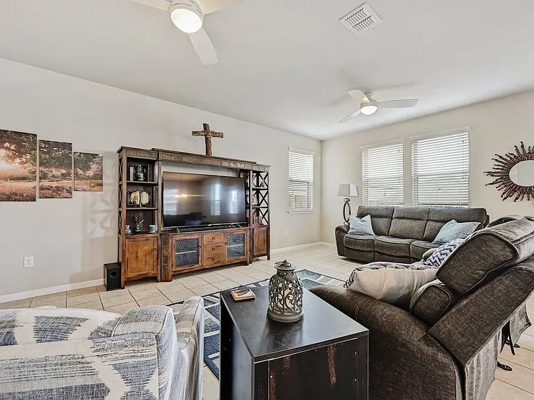 336 Wapiti Rd — Photo 8