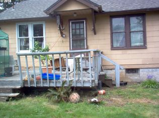 61913 Olive Barber Rd, Coos Bay, OR 97420