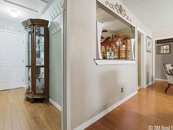 5th image of 349 W 34th St