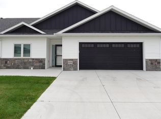 2333 38th St, Columbus, NE 68601