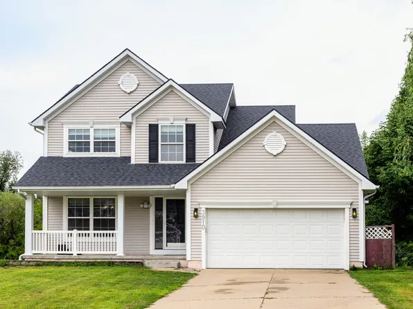 3910 122nd St, Urbandale, IA 50323