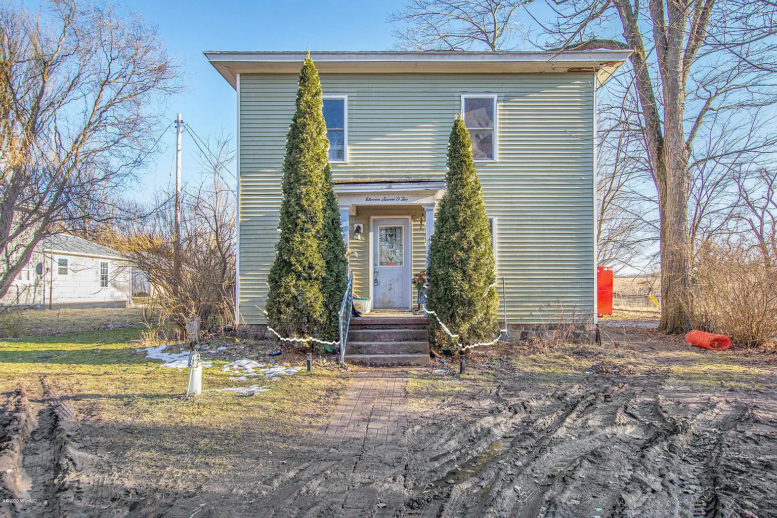 11702 Old Belding Rd NE photo 1