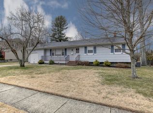 38 Heath Ave, Oakhurst, NJ 07755
