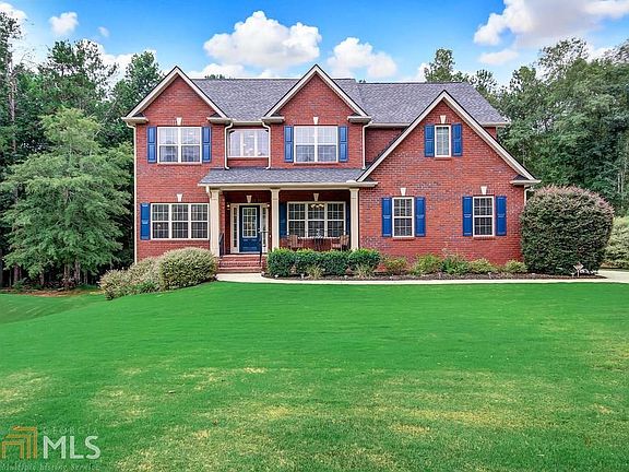 2nd image of 5942 Mountain Laurel Walk
