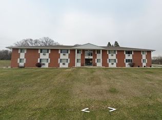 5860 S 116th St #61, Hales Corners, WI 53130