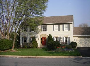 2219 N Pewter Dr, Macungie, PA 18062