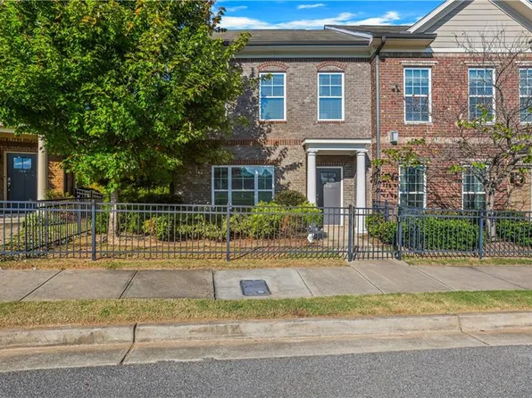 910 Westmoreland Cir NW, Atlanta, GA 30318