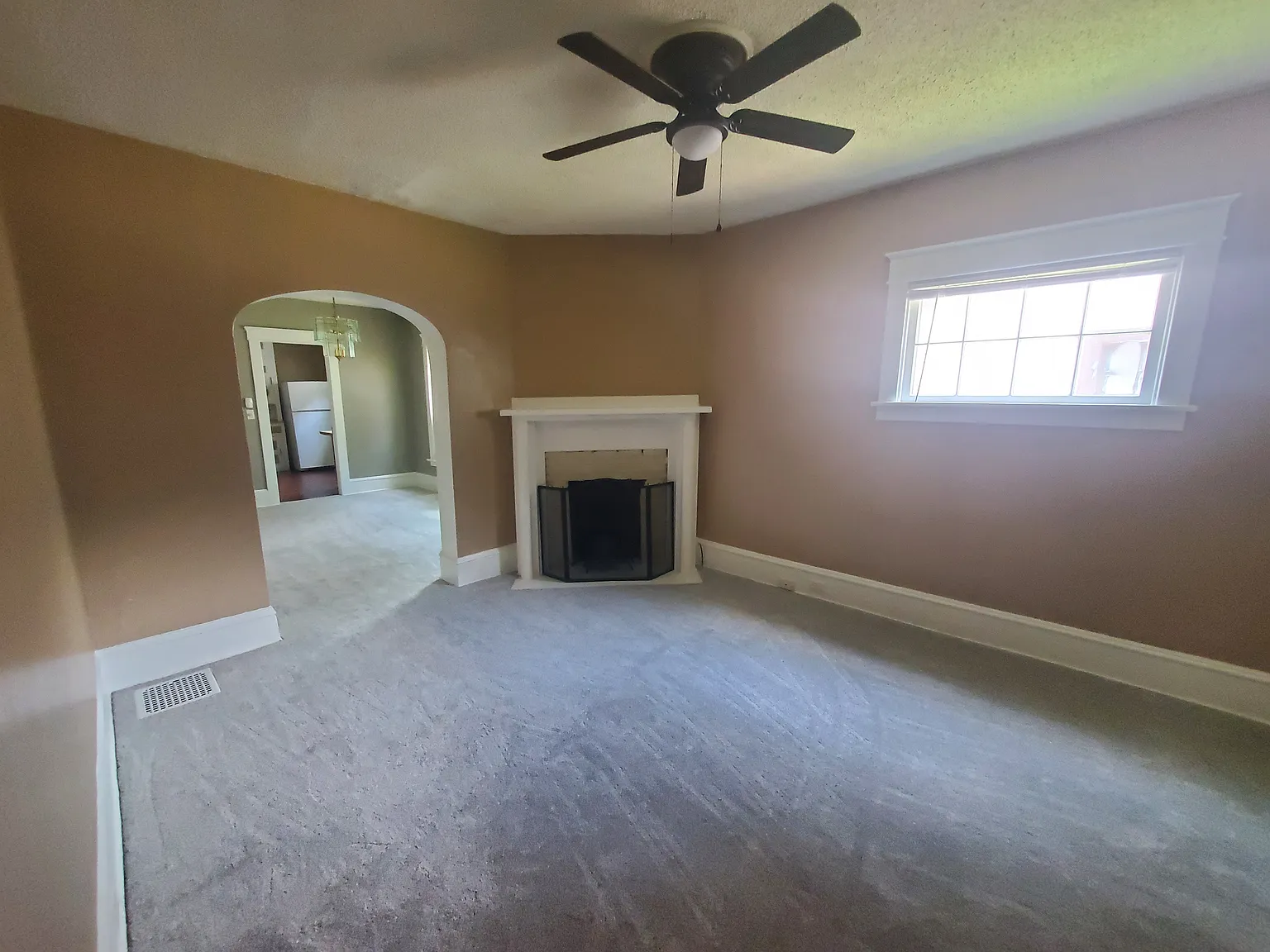 2 bed, 1125 sqft, $1,050 — Photo 4
