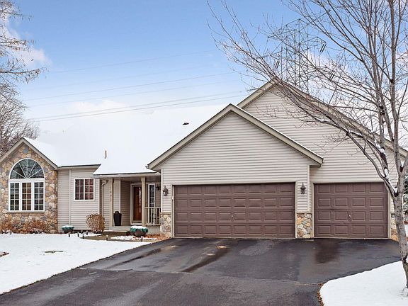 2nd image of 1493 Sussex Ct