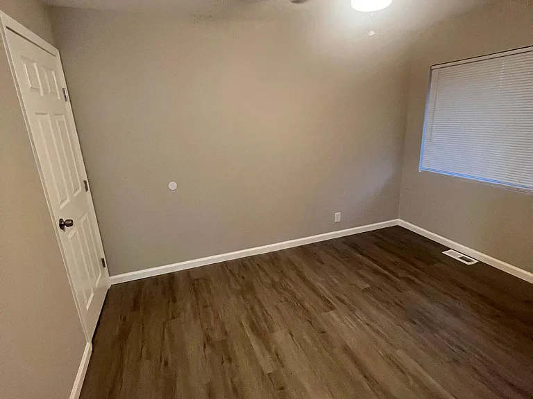 3518 Glentown Ln — Photo 14