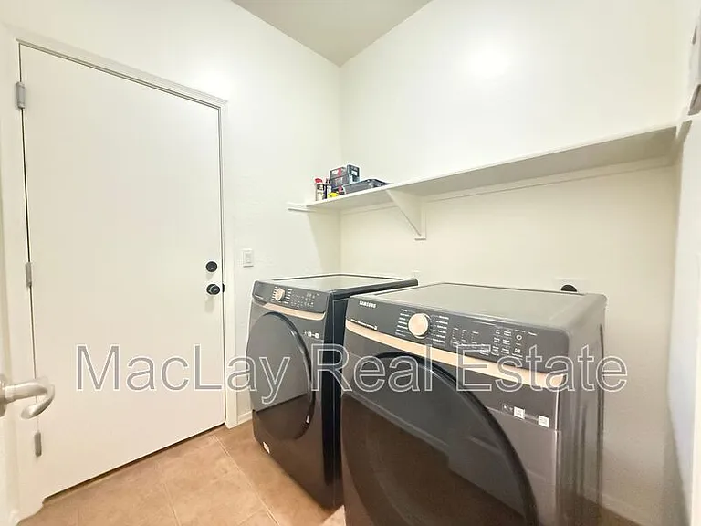 8311 S 23rd Pl — Photo 27