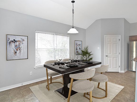 Virtually Staged Dining