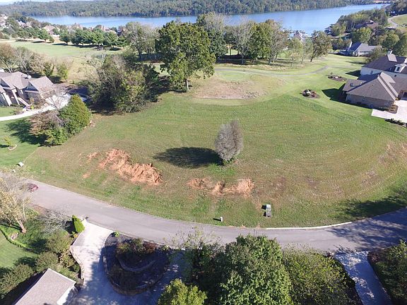5th image of 160 Pineberry Dr
