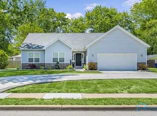 817 N Holland Sylvania Rd, Toledo, OH 43615