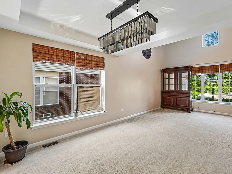 16304 Mulberry Way — Photo 9