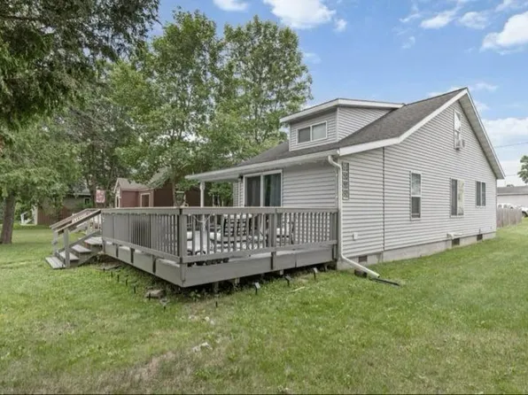 306 Ekman Ave, Marble, MN 55764