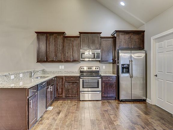 3rd image of 334 Big Station Camp Blvd #B