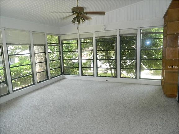 4th image of 1081 Old South Ln #1081