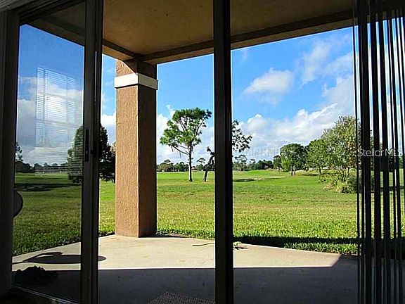 5th image of 13827 Fairway Island Dr APT 1211